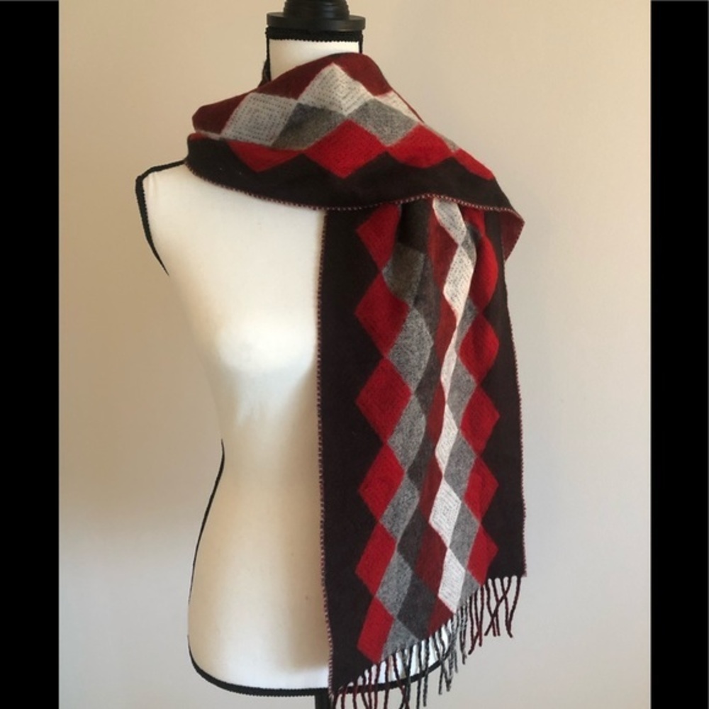 V. Fraas Cashmink Scarf in Reds and Grays